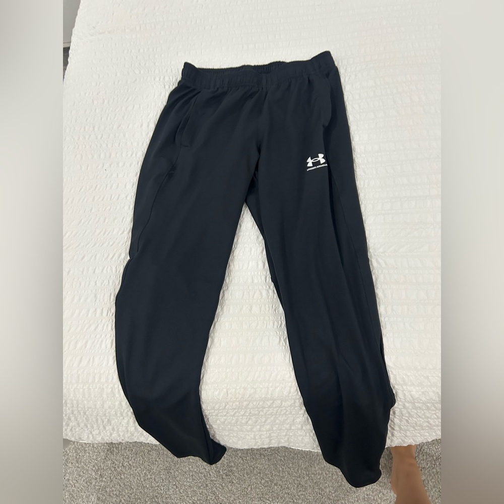 Under Armour women Black Jogger Pants